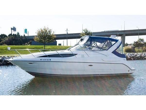 30ft. Bayliner Sunbridge Cruiser