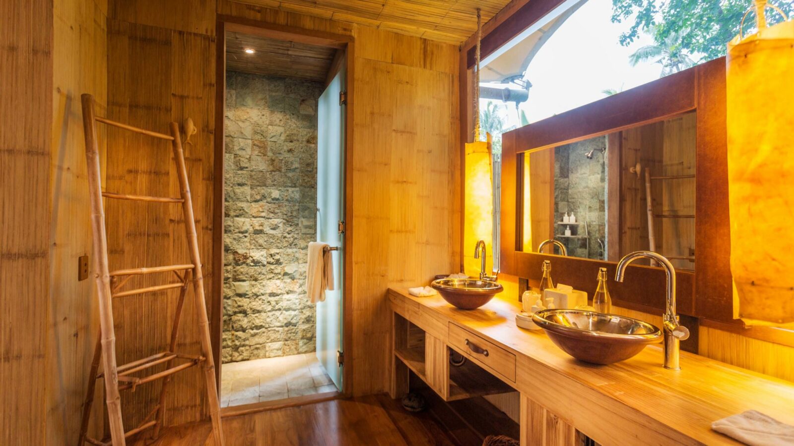 Luxury Villas at Soneva Kiri - 3 Bedroom Beach Pool Reserve - Master Bathroom