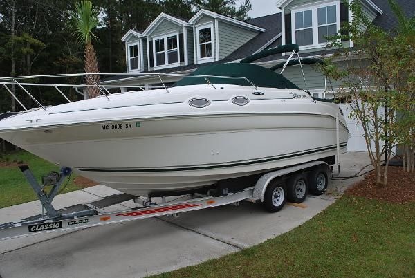 2004 Sea Ray 26' Cruiser Boats in Mt. Pleasant / Charleston, SC