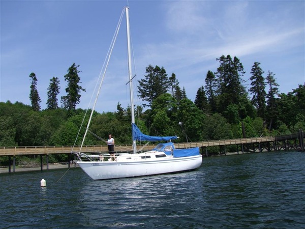 1974 Calgan Marine 27  Crown 28 Sailboats